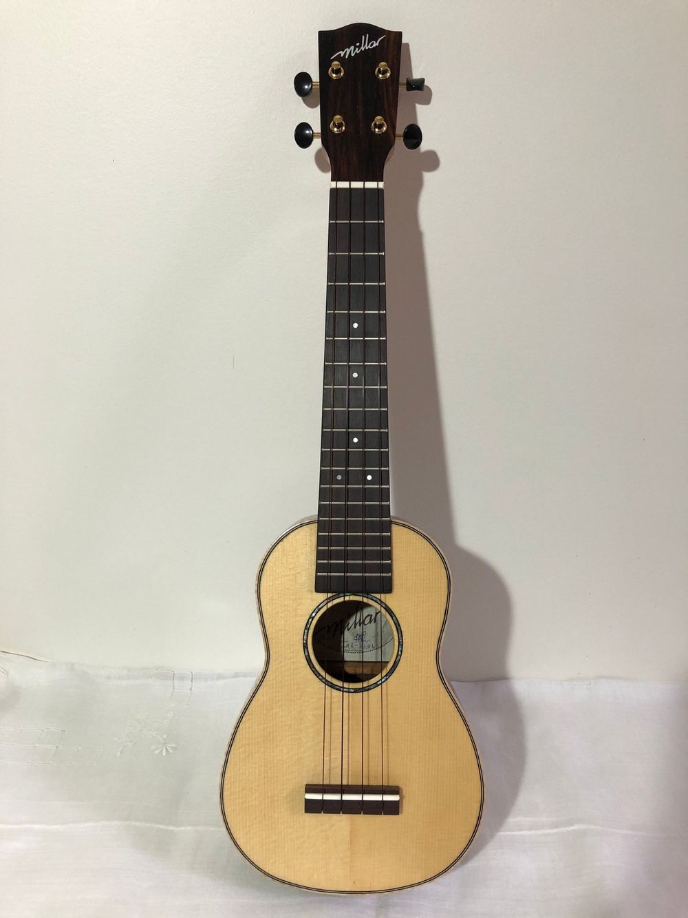 millar SZ 210L ukulele 1