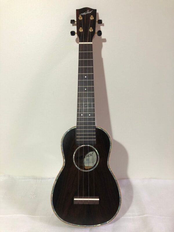 millar Z 210L ukulele 1